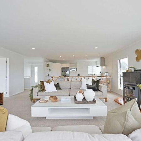 Escape To High End Comforts On Riverton Villa Mount Maunganui Bagian luar foto
