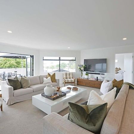 Escape To High End Comforts On Riverton Villa Mount Maunganui Bagian luar foto