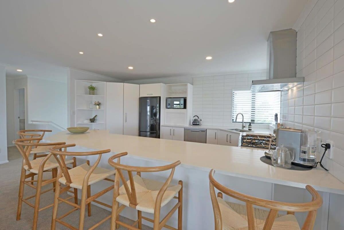 Escape To High End Comforts On Riverton Villa Mount Maunganui Bagian luar foto