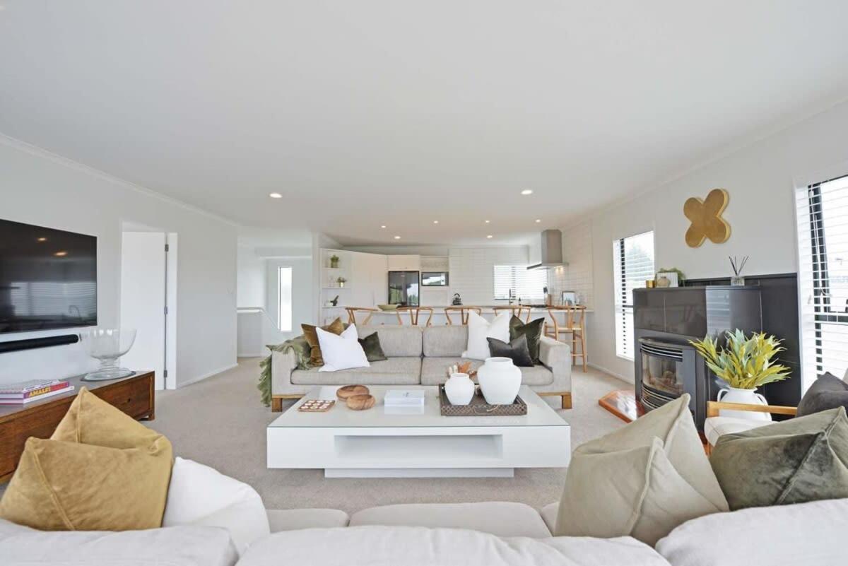Escape To High End Comforts On Riverton Villa Mount Maunganui Bagian luar foto