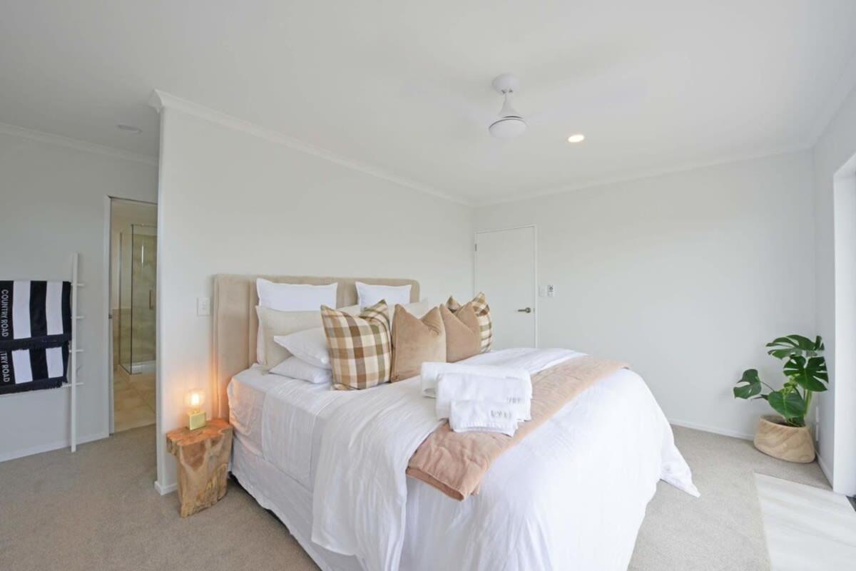 Escape To High End Comforts On Riverton Villa Mount Maunganui Bagian luar foto