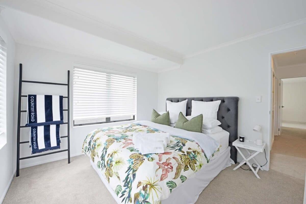 Escape To High End Comforts On Riverton Villa Mount Maunganui Bagian luar foto