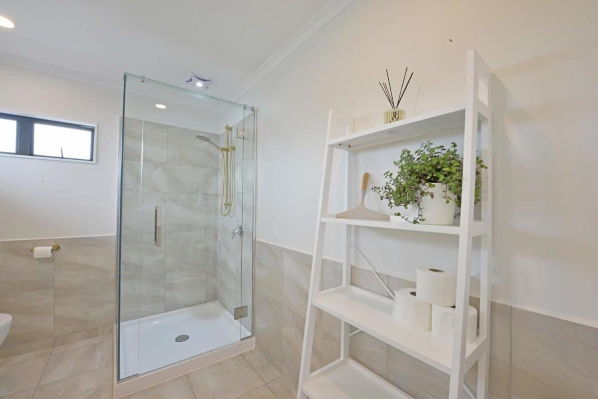 Escape To High End Comforts On Riverton Villa Mount Maunganui Bagian luar foto